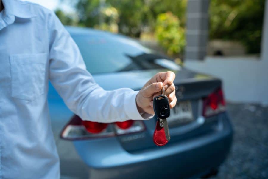 mobil bekas bali dibawah 100 juta