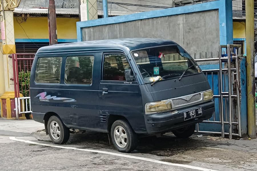 harga mobil carry bekas tahun 2005