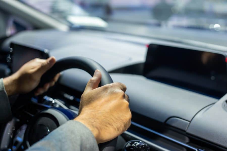 pentingnya test drive sebelum membeli mobil bekas