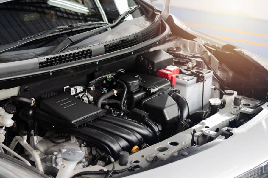 penyebab mesin mobil bergetar saat dipanaskan