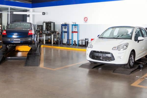 ciri-ciri bengkel mobil terpercaya Jakarta Selatan