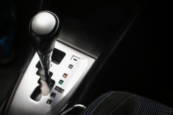 perbedaan mobil matic biasa dan cvt