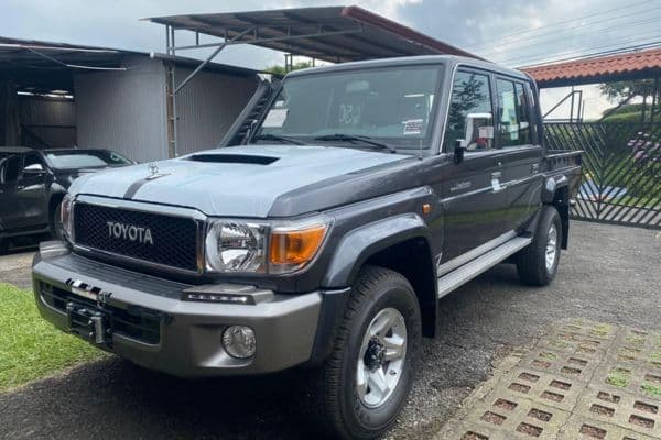 mobil dengan body terkuat