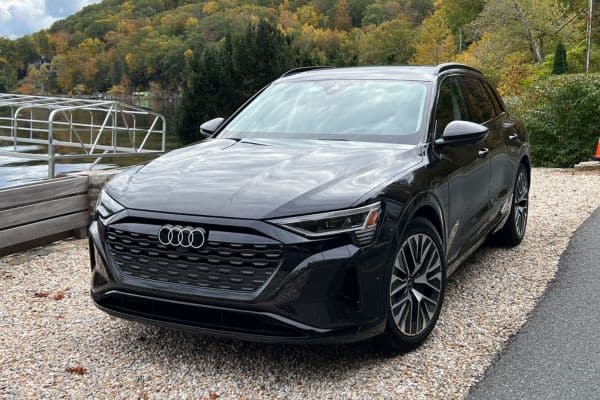 Mobil SUV The New Audi Q8