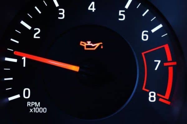 ciri oli mobil jelek