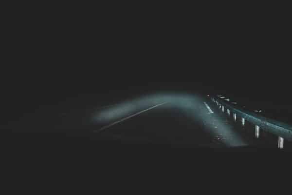 resiko lampu mobil mengembun