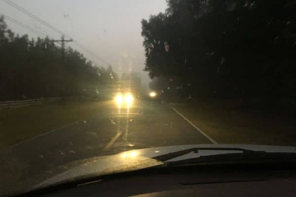 resiko lampu mobil mengembun