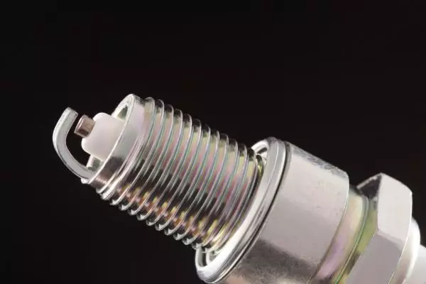 spark plug adalah