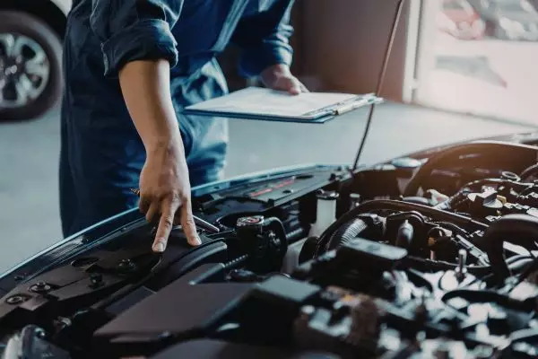 temperatur mobil naik tapi air radiator penuh