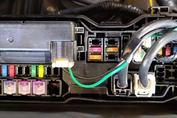 cara kerja relay pada mobil