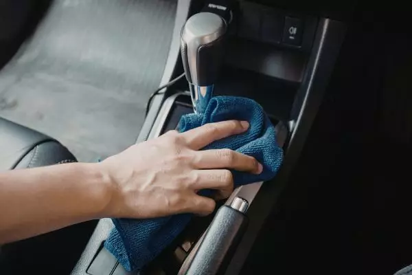 kaca mobil berembun