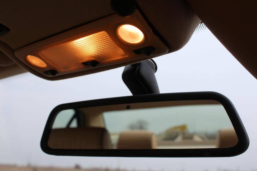 spion mobil menggunakan cermin