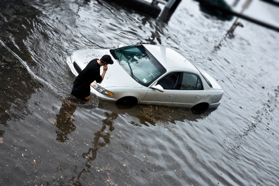 ciri mobil bekas banjir